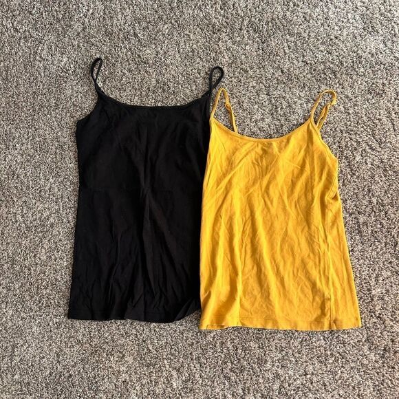 Tank tops - Picture 2 of 5